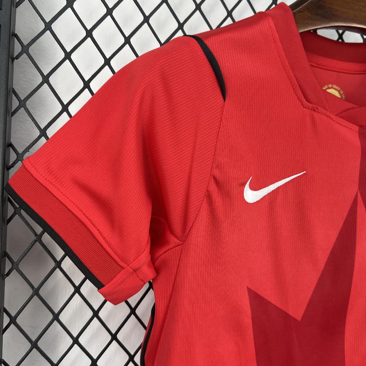 Kit enfant Canada DOM Coupe Du Monde 2026 - Choppe ton maillot