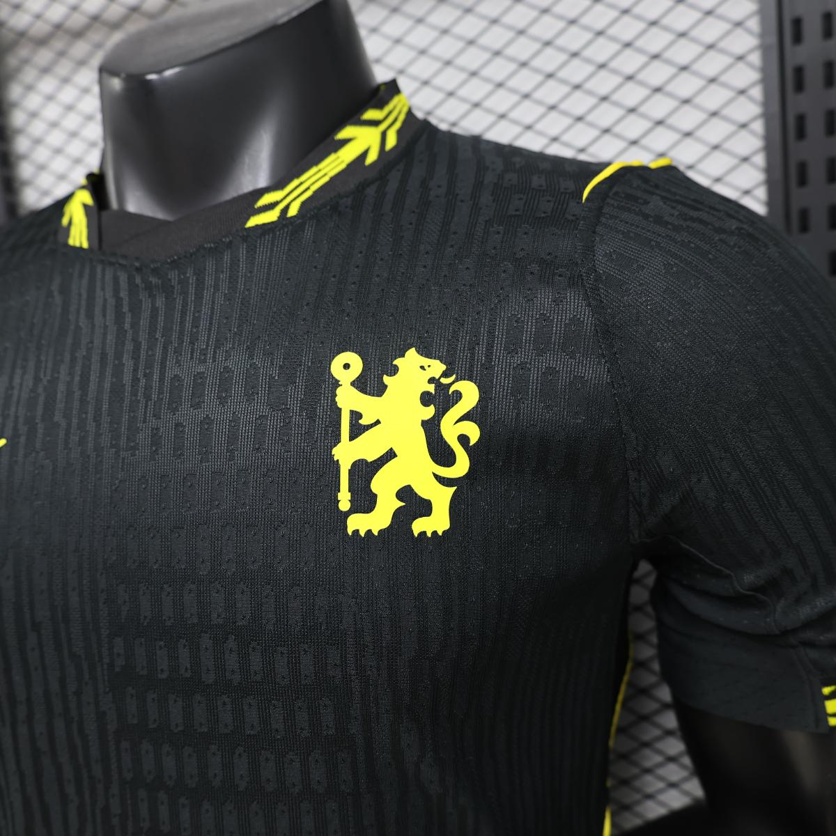 Chelsea - Édition Spéciale Noir 26/27 Player - Choppe ton maillot