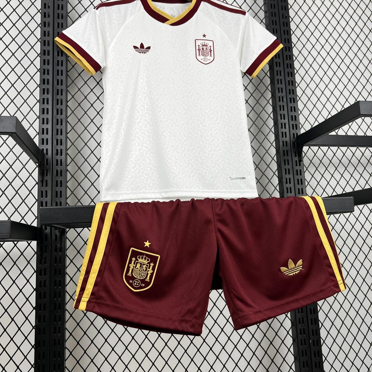Kit enfant Espagne EXT Coupe Du Monde 2026 - Choppe ton maillot