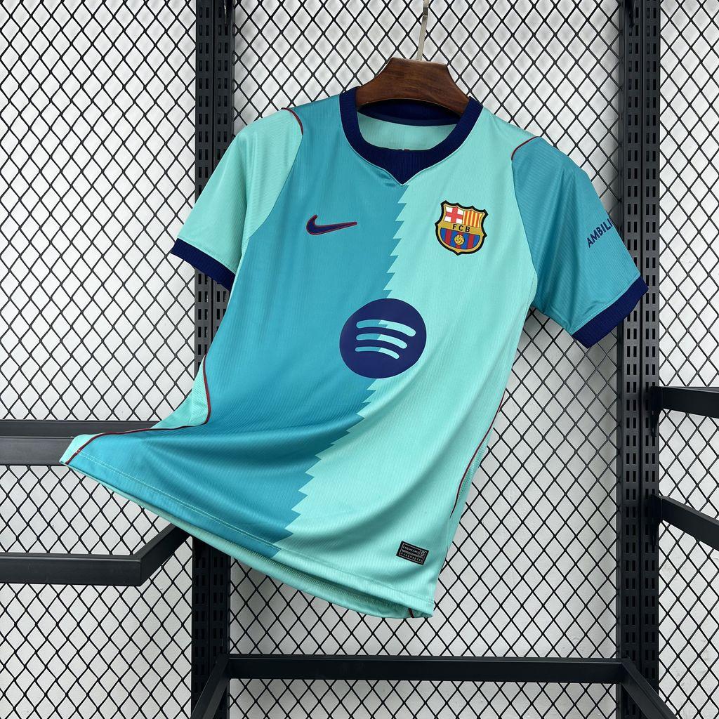 Barcelone - Troisième 26/27 - choppe ton maillot