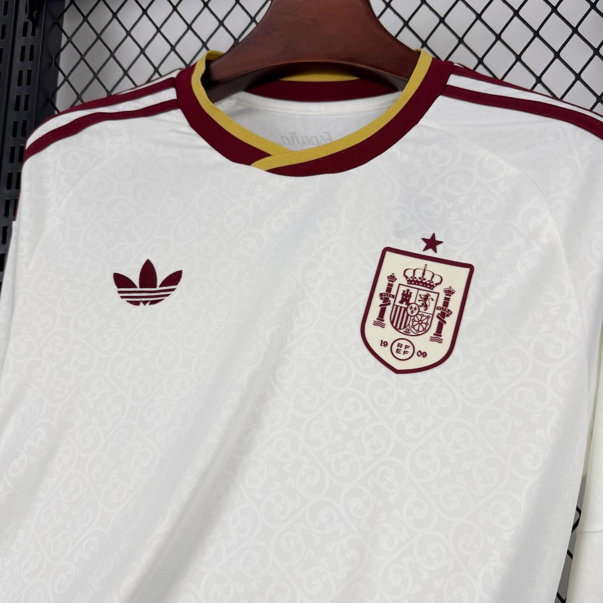 Espagne - Extérieur ML 2026 - Choppe ton maillot