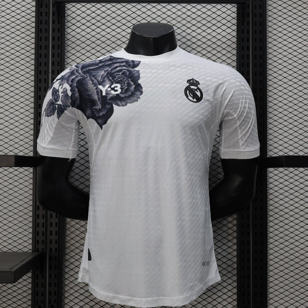 Real Madrid White 24/25 - Choppe ton maillot
